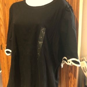 Really cute black shirt